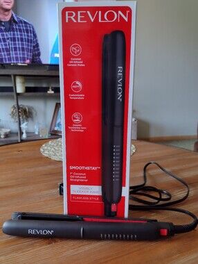Revlon Smooth Stay 1" Coconut Oil Infused Straightener